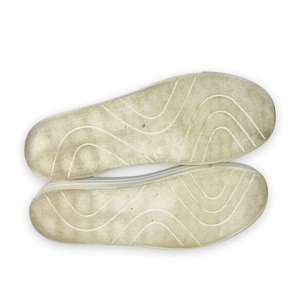 Limelight Maroon and White Sneakers - Picture 8 of 12